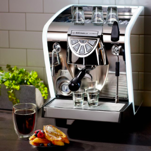 Автоматическая кофемашина Nuova Simonelli Musica Lux